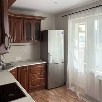 Сдается 1-комнатная квартира, 40 м²