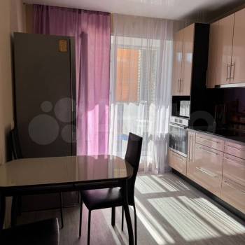 Сдается 2-х комнатная квартира, 54,6 м²