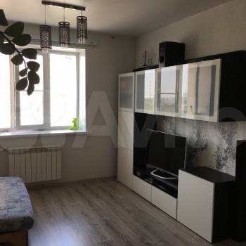 Продается 1-комнатная квартира, 52 м²