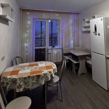 Сдается 2-х комнатная квартира, 70 м²