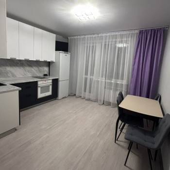 Сдается 2-х комнатная квартира, 60 м²