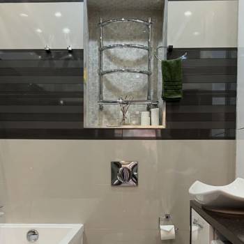 Продается 1-комнатная квартира, 57 м²