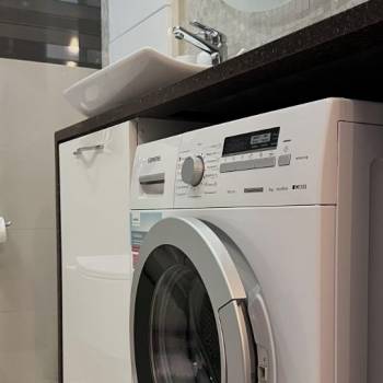 Продается 1-комнатная квартира, 57 м²