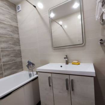 Сдается 1-комнатная квартира, 47 м²