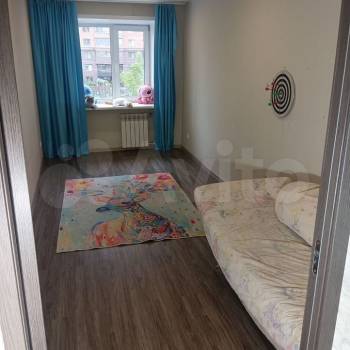 Сдается Многокомнатная квартира, 60 м²