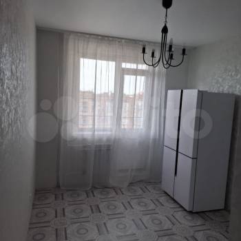 Продается 1-комнатная квартира, 39 м²