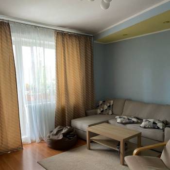 Продается Многокомнатная квартира, 80 м²