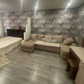 Сдается 1-комнатная квартира, 54 м²