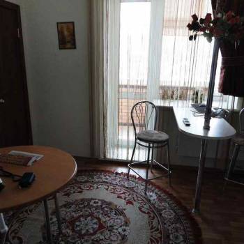 Сдается 1-комнатная квартира, 49 м²