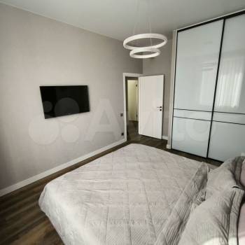 Продается Многокомнатная квартира, 99 м²