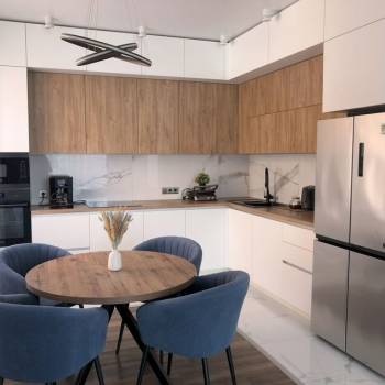 Продается Многокомнатная квартира, 99 м²