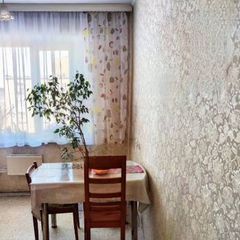 Продается Многокомнатная квартира, 82,6 м²