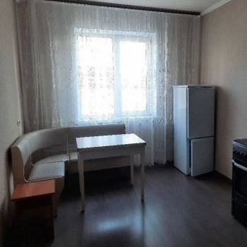 Сдается 1-комнатная квартира, 42 м²