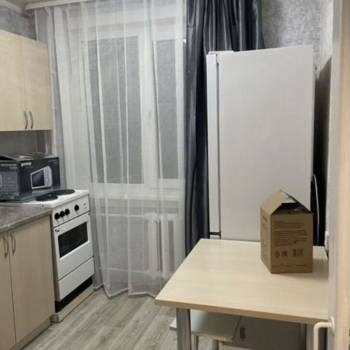 Сдается 1-комнатная квартира, 36 м²