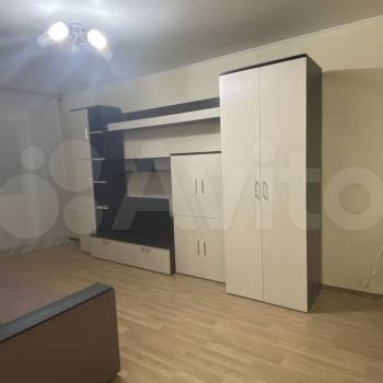 Сдается Многокомнатная квартира, 64 м²
