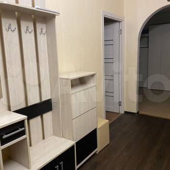 Сдается Многокомнатная квартира, 64 м²