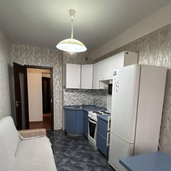 Сдается 2-х комнатная квартира, 42 м²