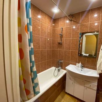 Сдается Многокомнатная квартира, 62 м²