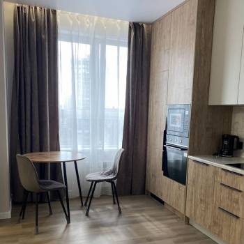 Сдается 1-комнатная квартира, 38 м²