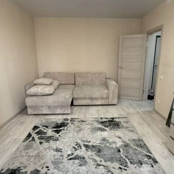 Сдается 1-комнатная квартира, 37 м²