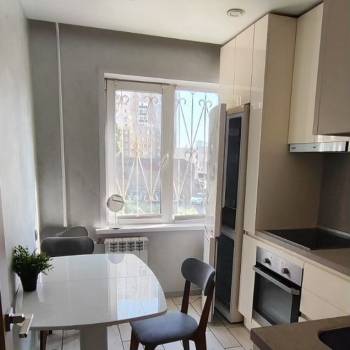 Сдается Многокомнатная квартира, 59,9 м²