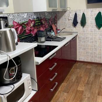 Продается 1-комнатная квартира, 42 м²