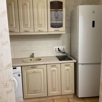 Сдается 1-комнатная квартира, 43 м²