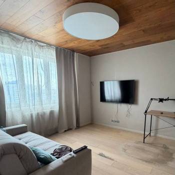 Сдается 1-комнатная квартира, 48 м²