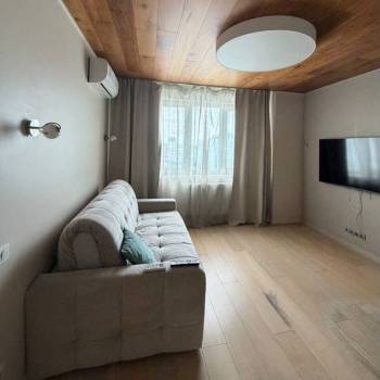 Сдается 1-комнатная квартира, 48 м²