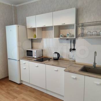 Сдается 1-комнатная квартира, 50 м²