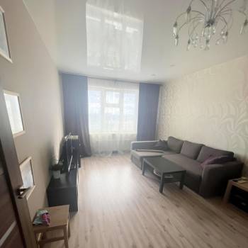 Продается 1-комнатная квартира, 50,5 м²