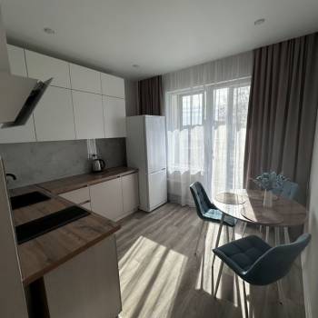 Сдается 1-комнатная квартира, 35,8 м²