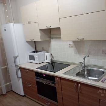 Сдается 1-комнатная квартира, 40 м²