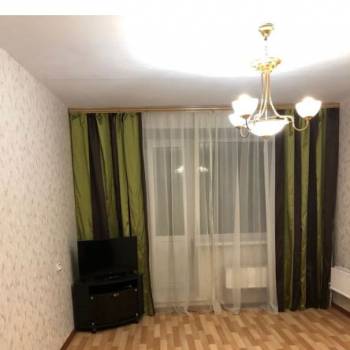 Сдается 1-комнатная квартира, 40 м²