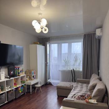 Сдается Многокомнатная квартира, 63 м²