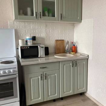Продается 1-комнатная квартира, 42 м²
