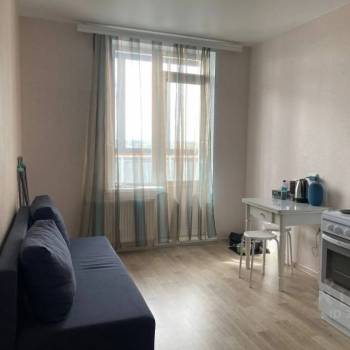 Продается 1-комнатная квартира, 42 м²