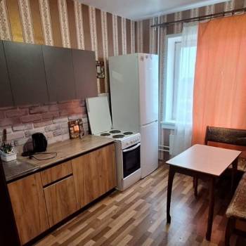 Сдается 1-комнатная квартира, 42 м²