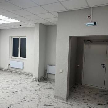 Продается Нежилое помещение, 77 м²