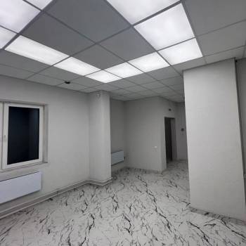 Продается Нежилое помещение, 77 м²