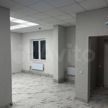 Продается Нежилое помещение, 77 м²