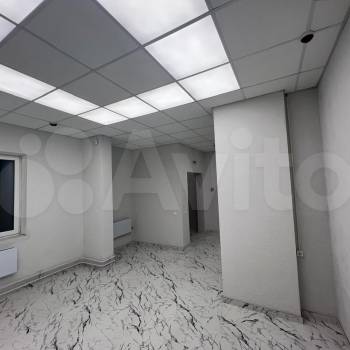 Продается Нежилое помещение, 77 м²