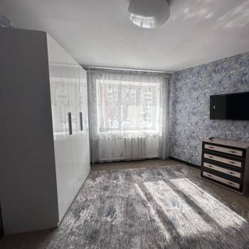 Сдается 1-комнатная квартира, 41 м²