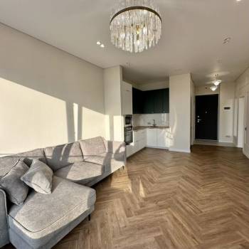 Сдается 1-комнатная квартира, 60 м²