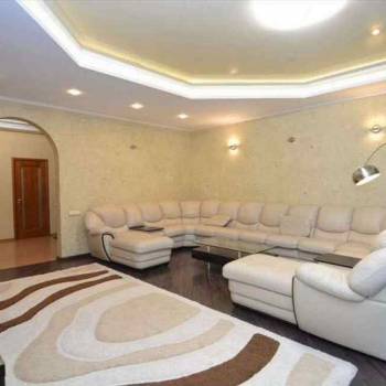 Сдается Многокомнатная квартира, 137 м²