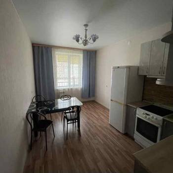 Сдается 1-комнатная квартира, 41 м²