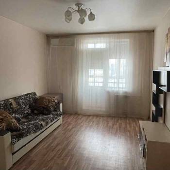 Сдается 1-комнатная квартира, 41 м²