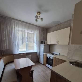 Сдается 1-комнатная квартира, 47 м²