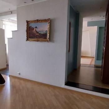 Сдается 1-комнатная квартира, 68 м²