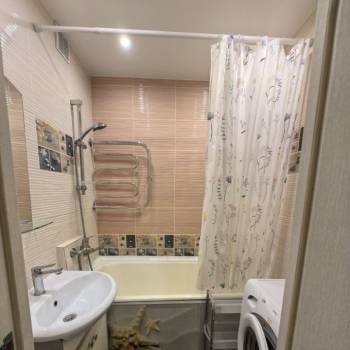 Сдается Многокомнатная квартира, 56 м²